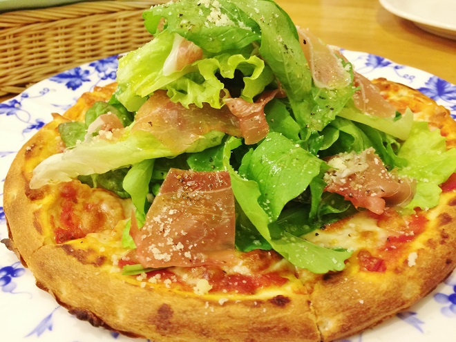 Pasta Cafe With 生ハムピザ